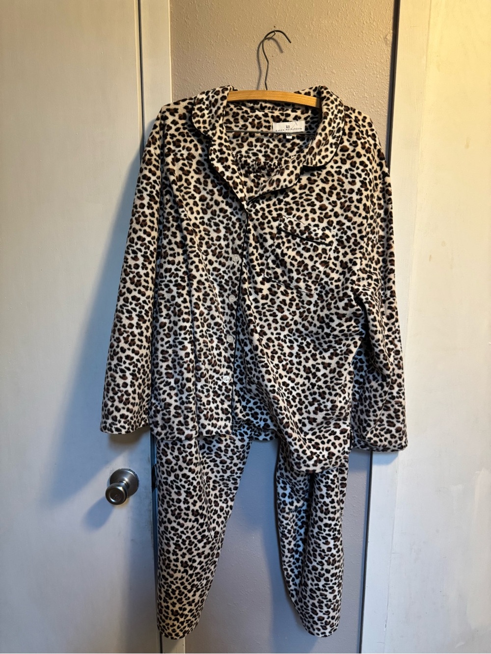 Karen Neuburger Leopard Print Pajama Set - Cream and Brown